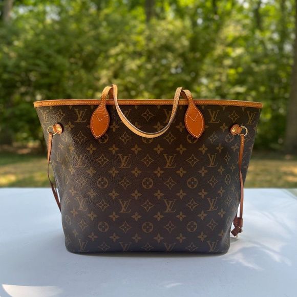 Louis Vuitton Monogram Neverfull MM with Light Pink Interior Tote